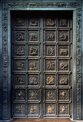 サンジョヴァンニ洗礼堂の北の扉、1403-24年（ブロンズ）